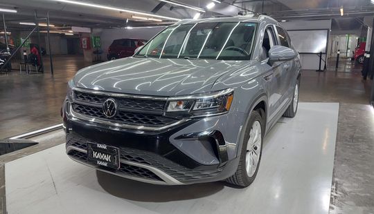 Volkswagen • Taos