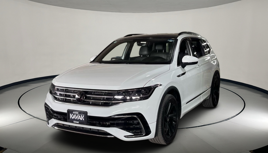 Volkswagen • Tiguan