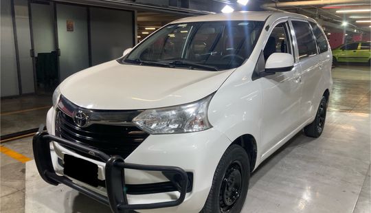 Toyota • Avanza