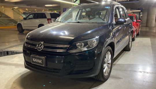 Volkswagen • Tiguan