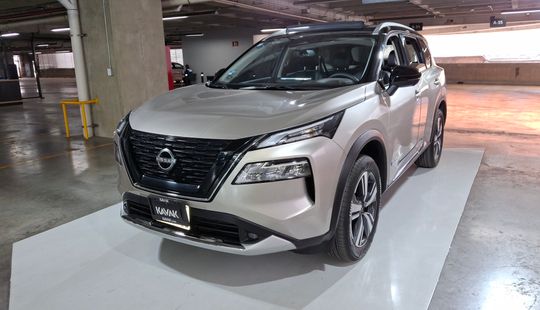 Nissan • X-Trail