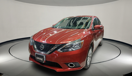 Nissan • Sentra