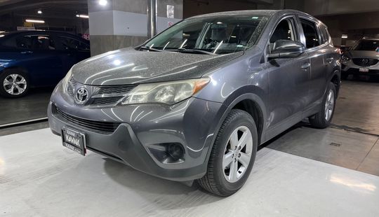 Toyota • RAV4