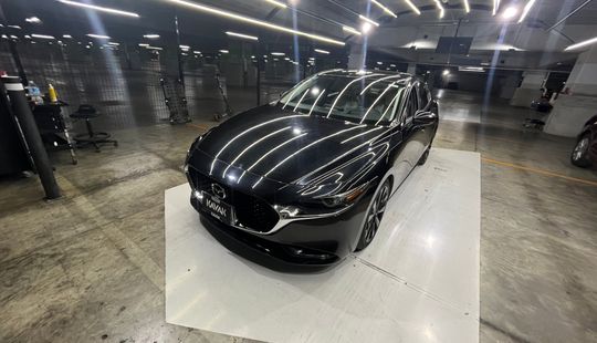 Mazda • Mazda 3