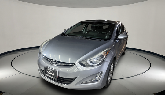 Hyundai • Elantra