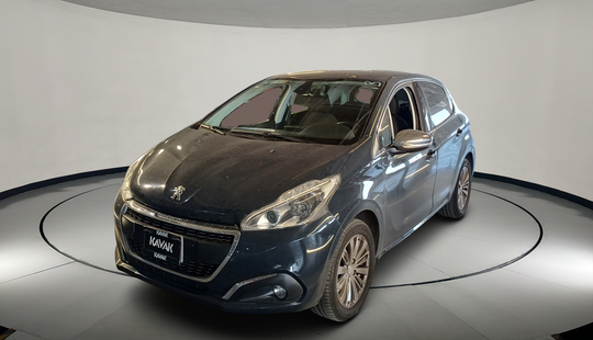 Peugeot • 208