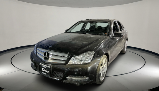 Mercedes Benz • Clase C