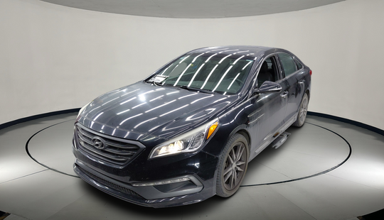 Hyundai • Sonata