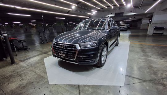 Audi • Q5