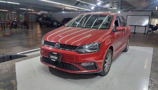 Volkswagen • Vento