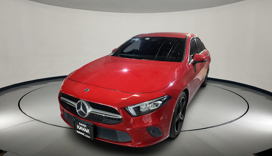 Mercedes Benz • Clase A