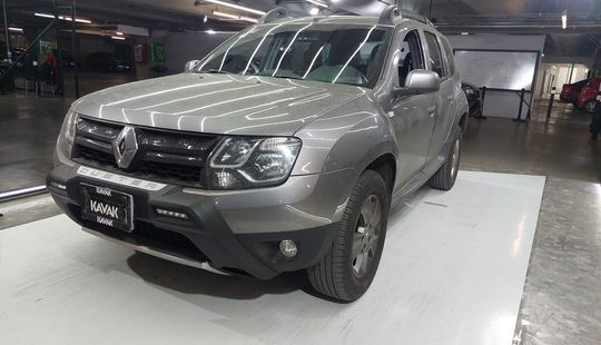 Renault • Duster