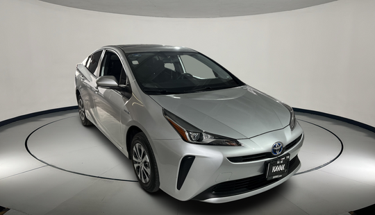 Toyota • Prius