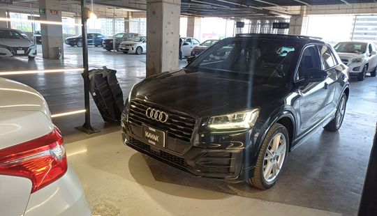Audi • Q2