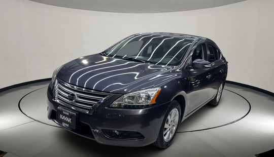 Nissan • Sentra