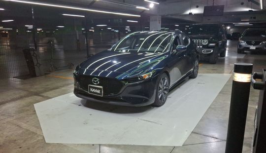 Mazda • Mazda 3