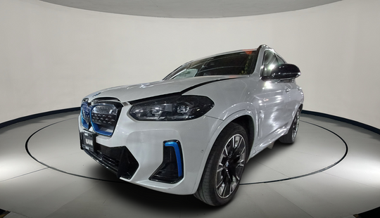 Bmw • iX3