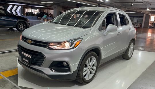 2017 • 93,937 km • Automático