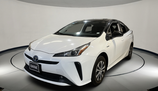 Toyota • Prius