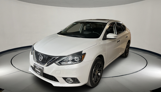 Nissan • Sentra