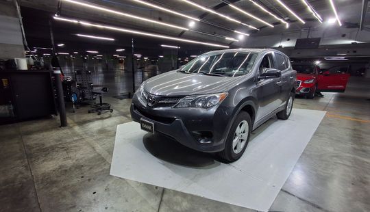 Toyota • RAV4
