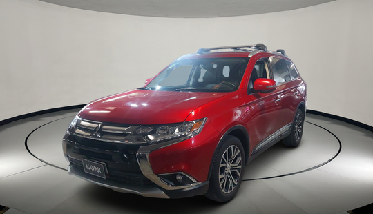 Mitsubishi • Outlander