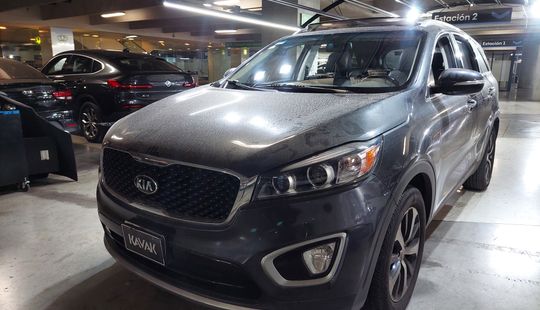 Kia • Sorento