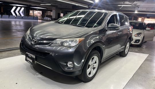Toyota • RAV4
