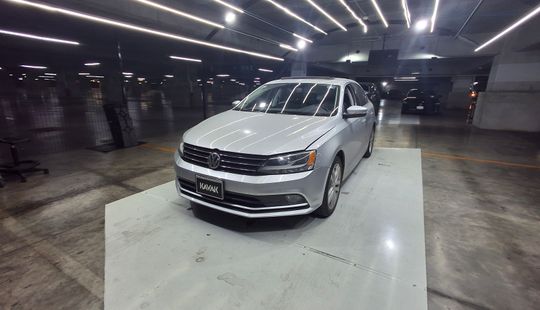 Volkswagen • Jetta