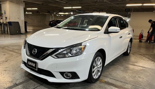 Nissan • Sentra
