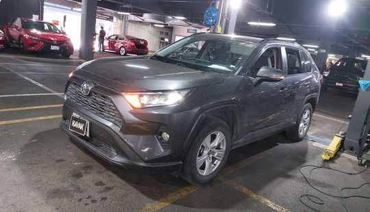 Toyota • RAV4
