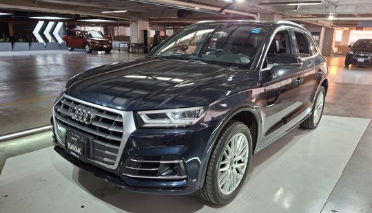 Audi • Q5