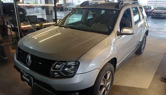 Renault • Duster
