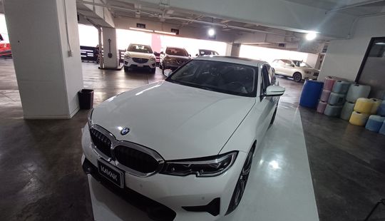 Bmw • Serie 3