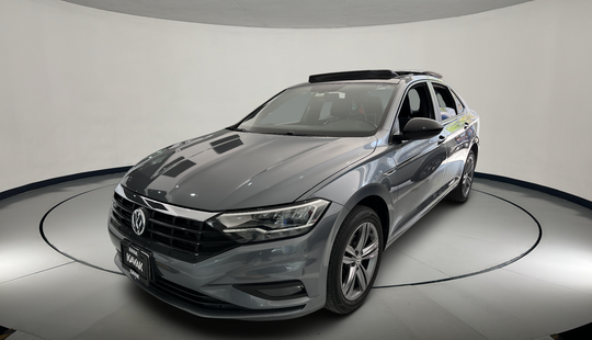 Volkswagen • Jetta