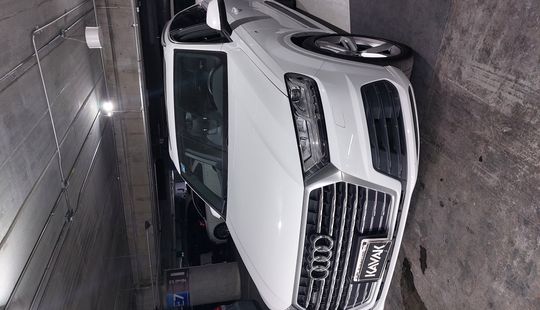 Audi • Q7