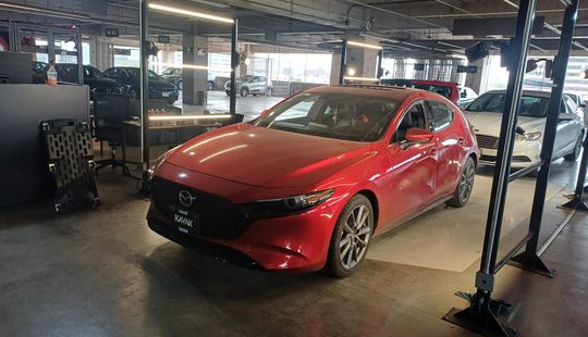 Mazda • Mazda 3