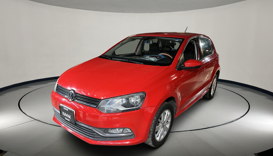 Volkswagen • Polo