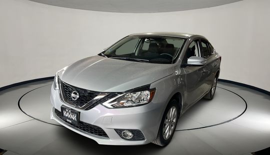 Nissan • Sentra