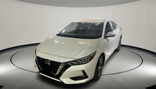 Nissan • Sentra