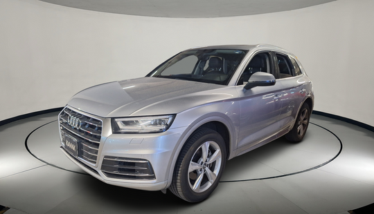 Audi • Q5