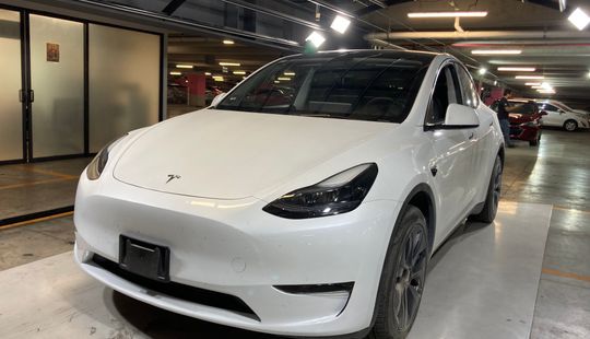 Tesla • Model Y