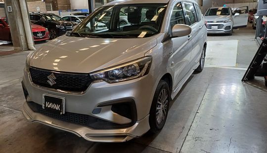 Suzuki • Ertiga
