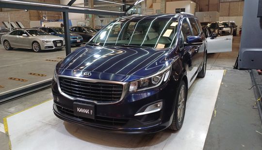 Kia • Sedona