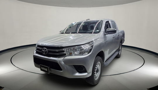 Toyota • Hilux