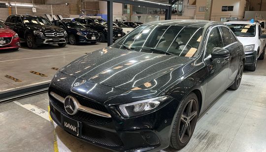 Mercedes Benz • Clase A