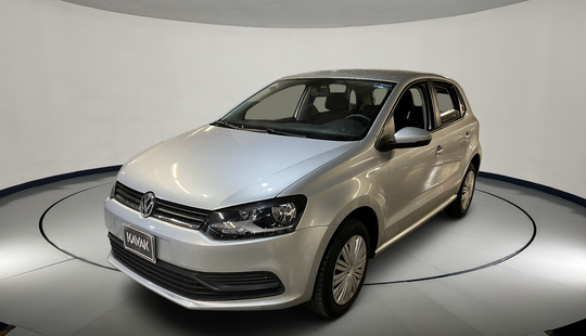 Volkswagen • Polo