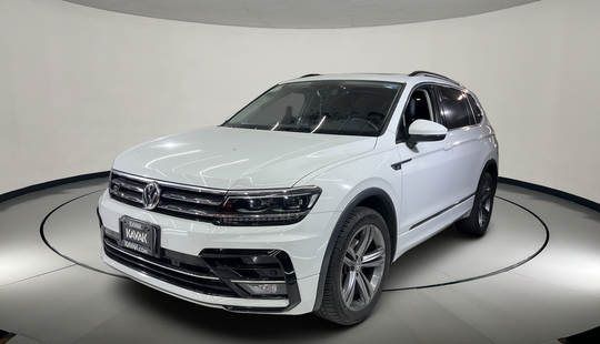 Volkswagen • Tiguan