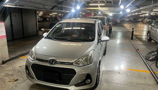 Hyundai • Grand i10