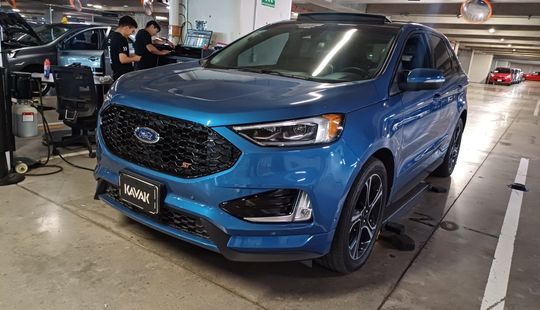 Ford • Edge